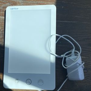 Brand new great happy lamp changes colours.